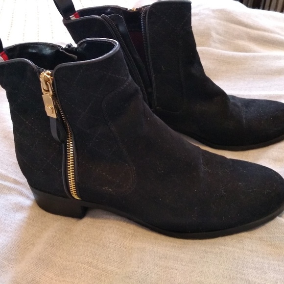 tommy hilfiger black suede boots